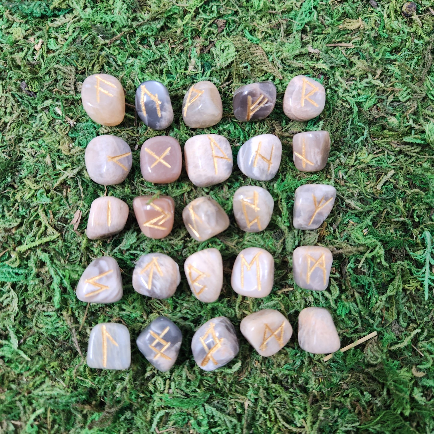 Gemstone Rune Set – Multi-Colored Moonstone